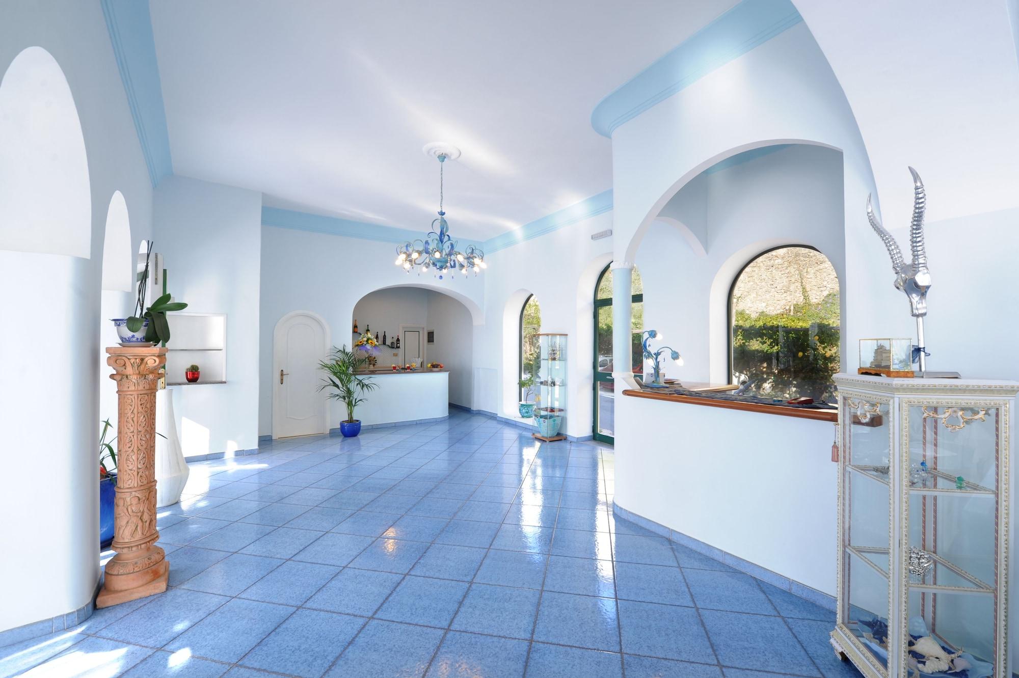 Vista Lobby Hotel Torre Saracena