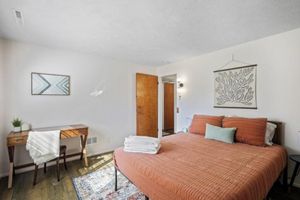 Alquiler Vacacional - Central Location+ 2 living spaces+ covered patio!