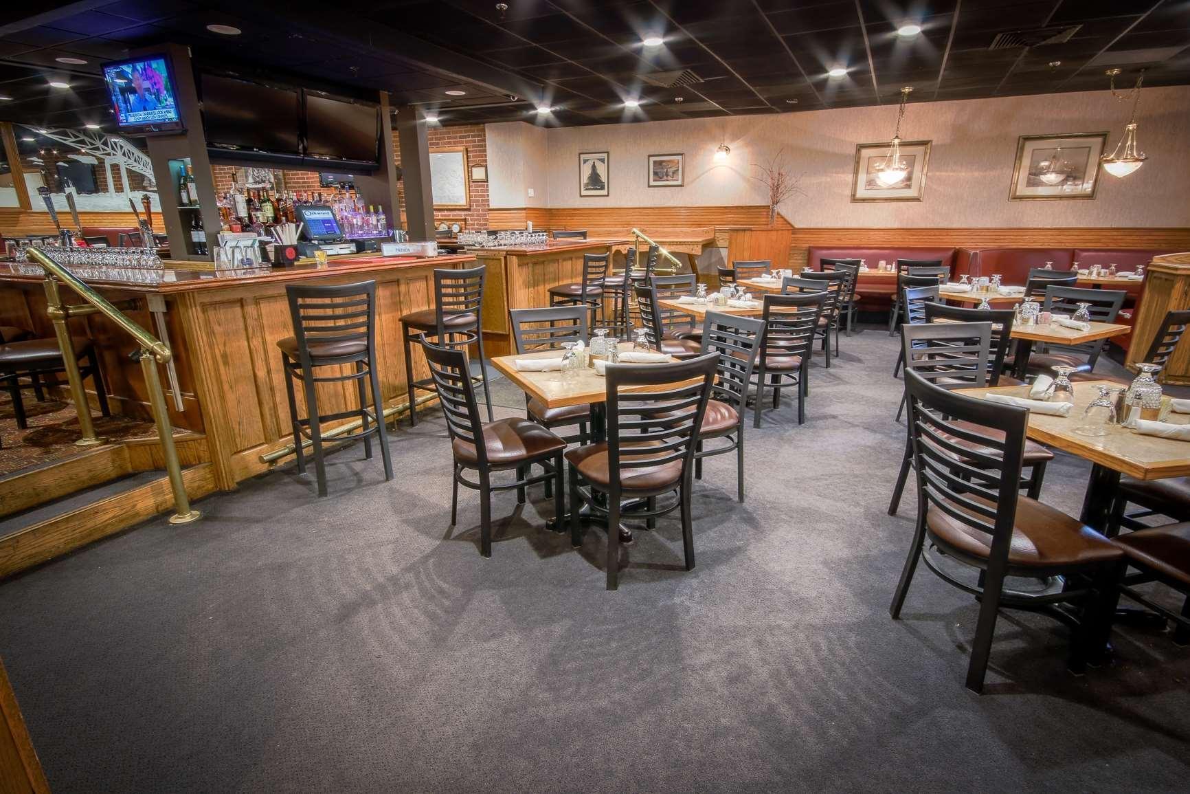Bar/Salón Groton Inn & Suites