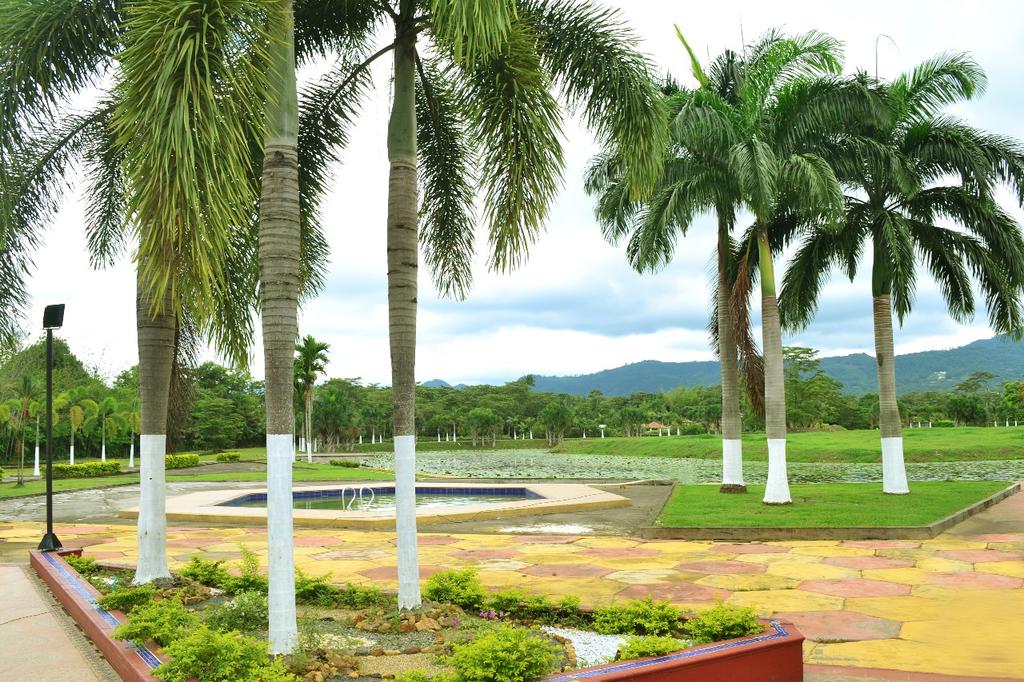 Vista Exterior Hotel Campestre Lago Heliconias