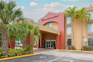Alojamiento - Comfort Inn & Suites Fort Lauderdale West Turnpike