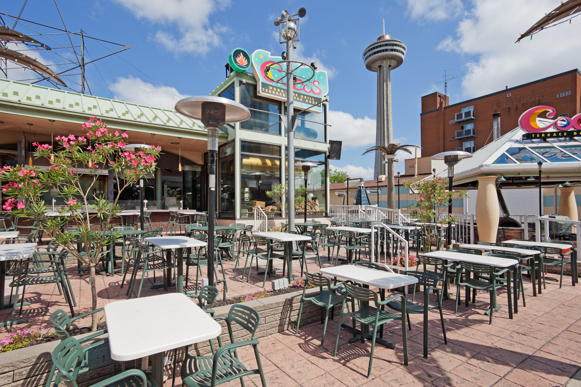 Restaurant Holiday Inn by the Falls