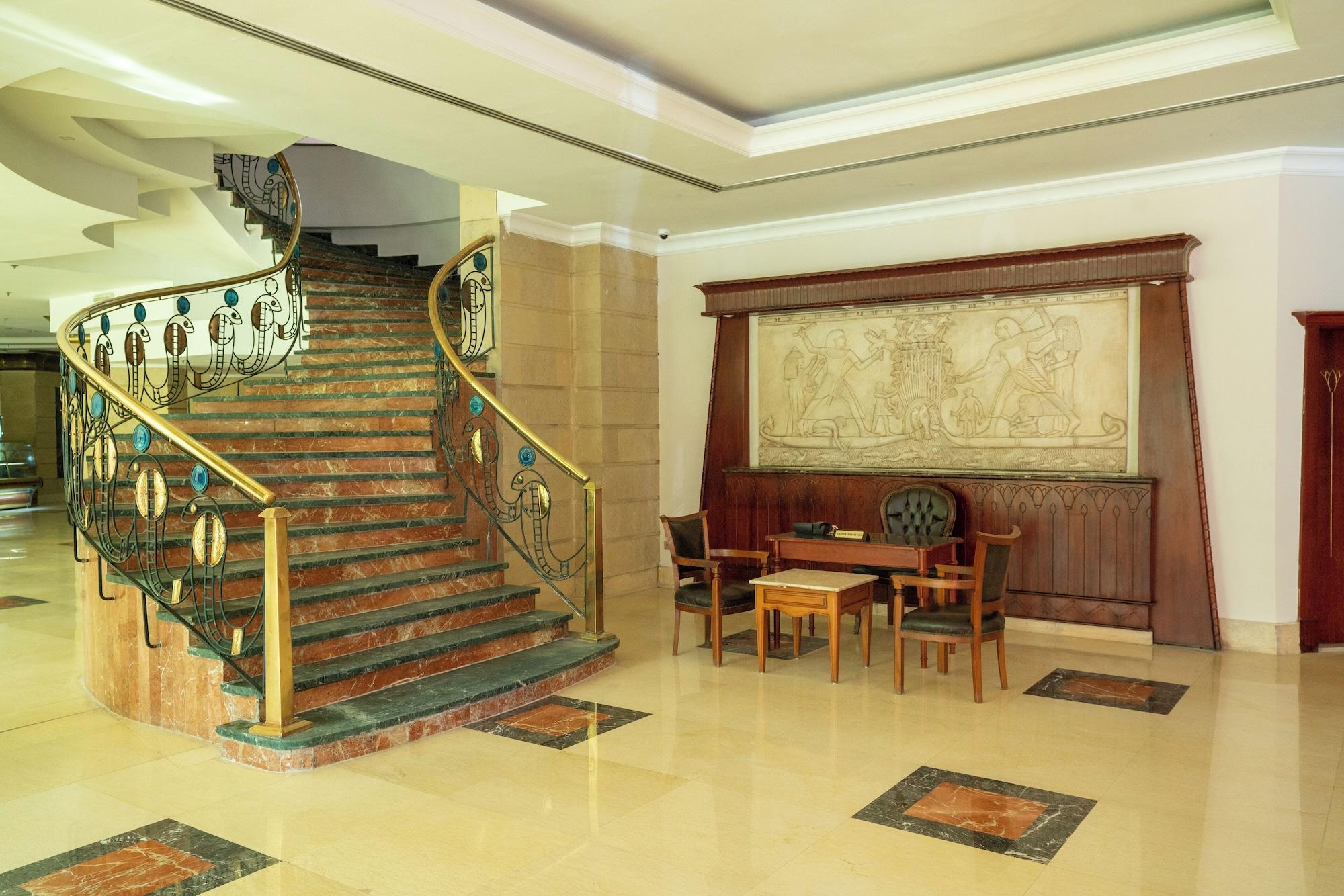 Vista Lobby Azal Pyramids Hotel