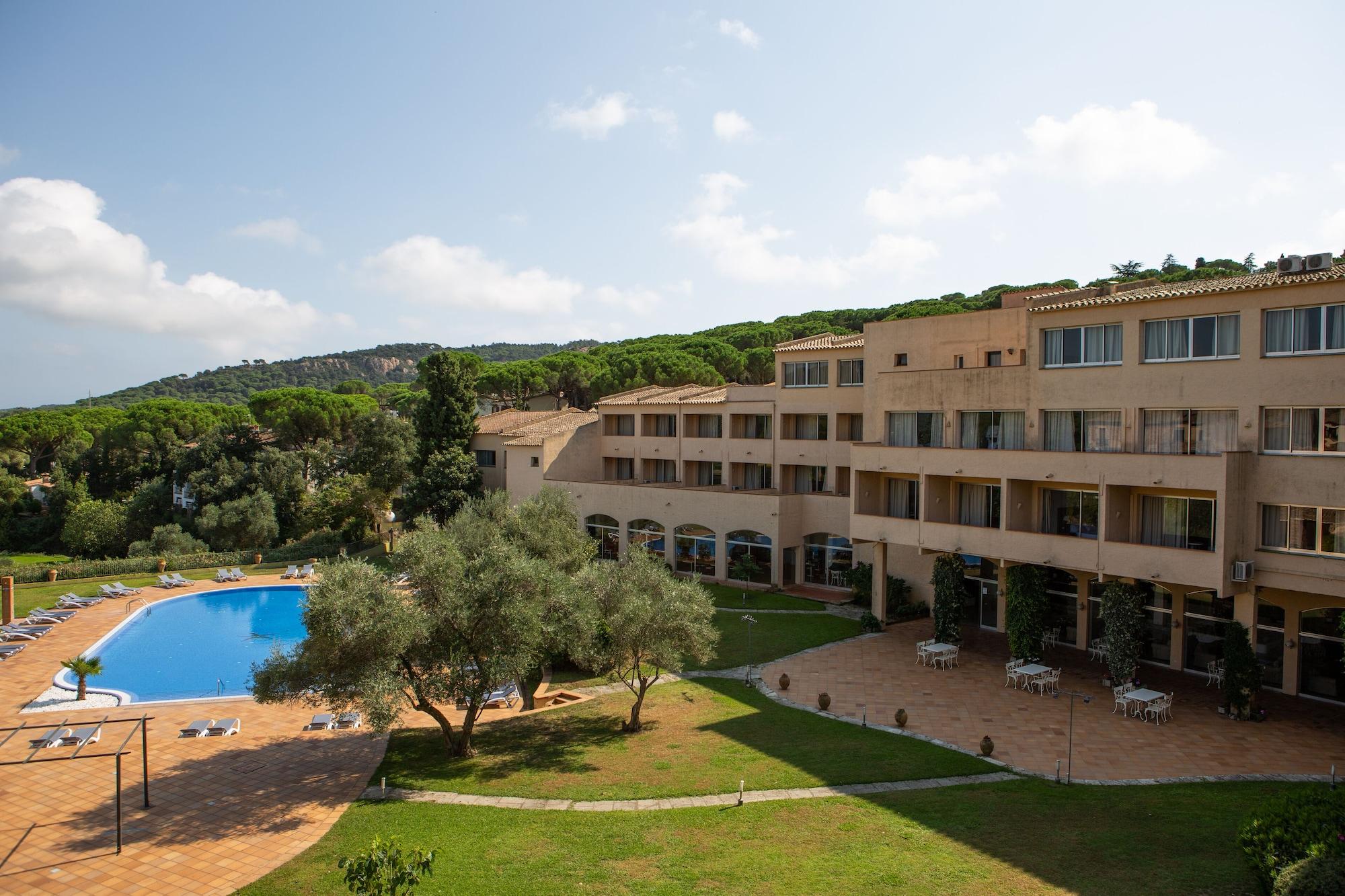 Vista Exterior RVHotels Golf Costa Brava