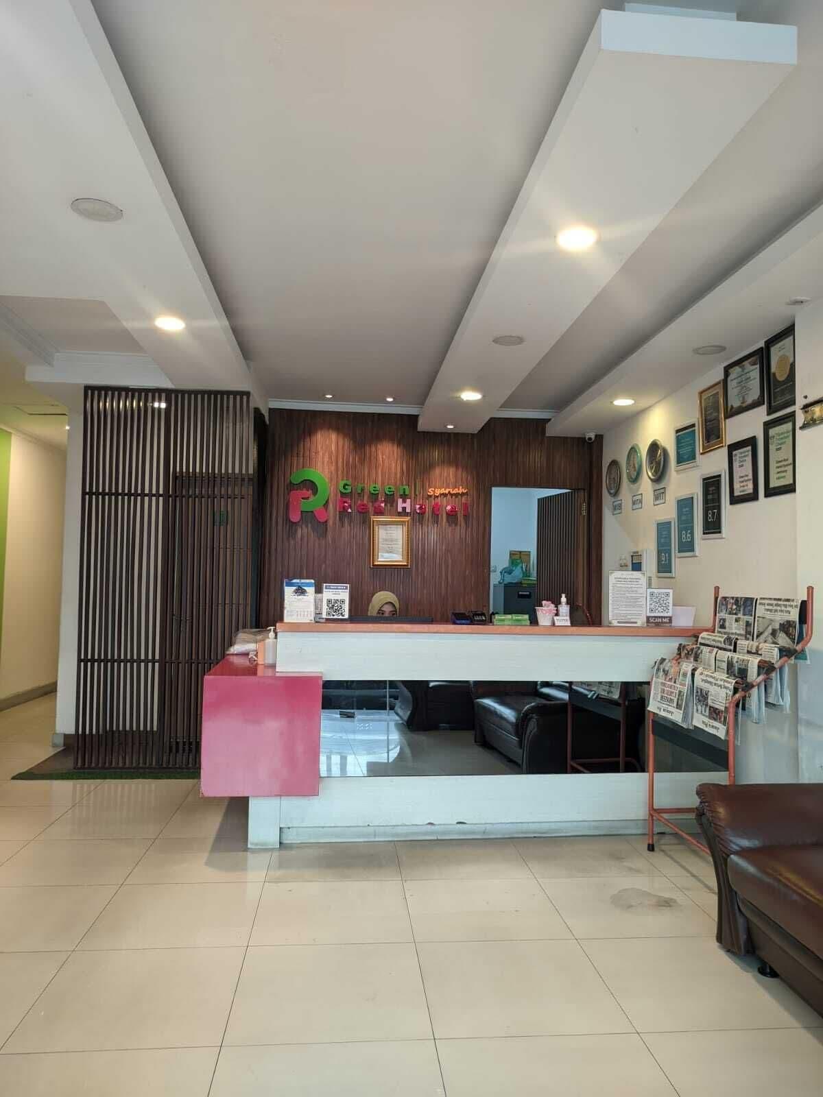 Vista Lobby Green Red Hotel Syariah Jombang
