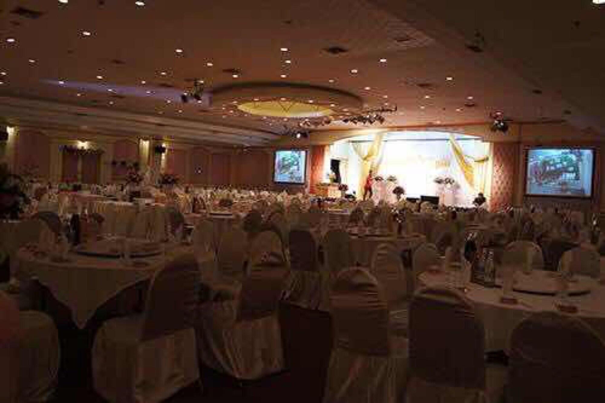Sala de Reuniones JP Emerald Hotel