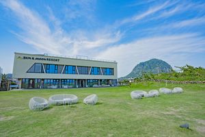 Alojamiento - Sun & Moon Resort