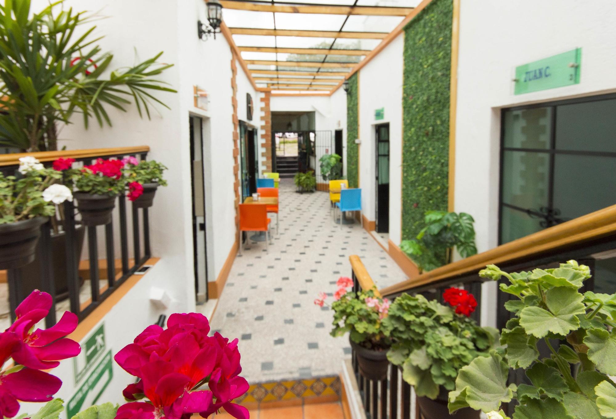 Varios Hotel Doña Carlota