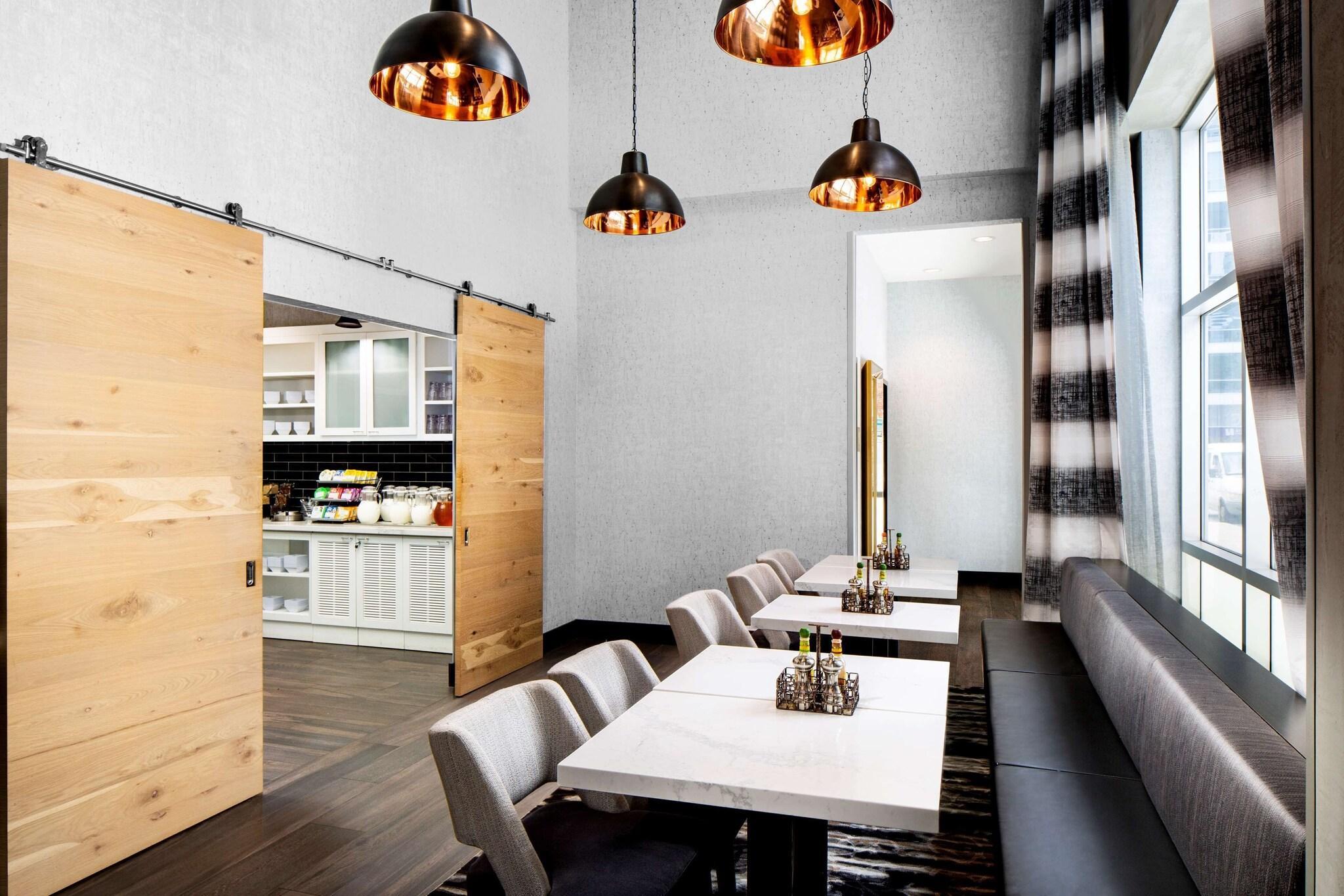 Restaurant Hyatt Place Long Island City/New York City