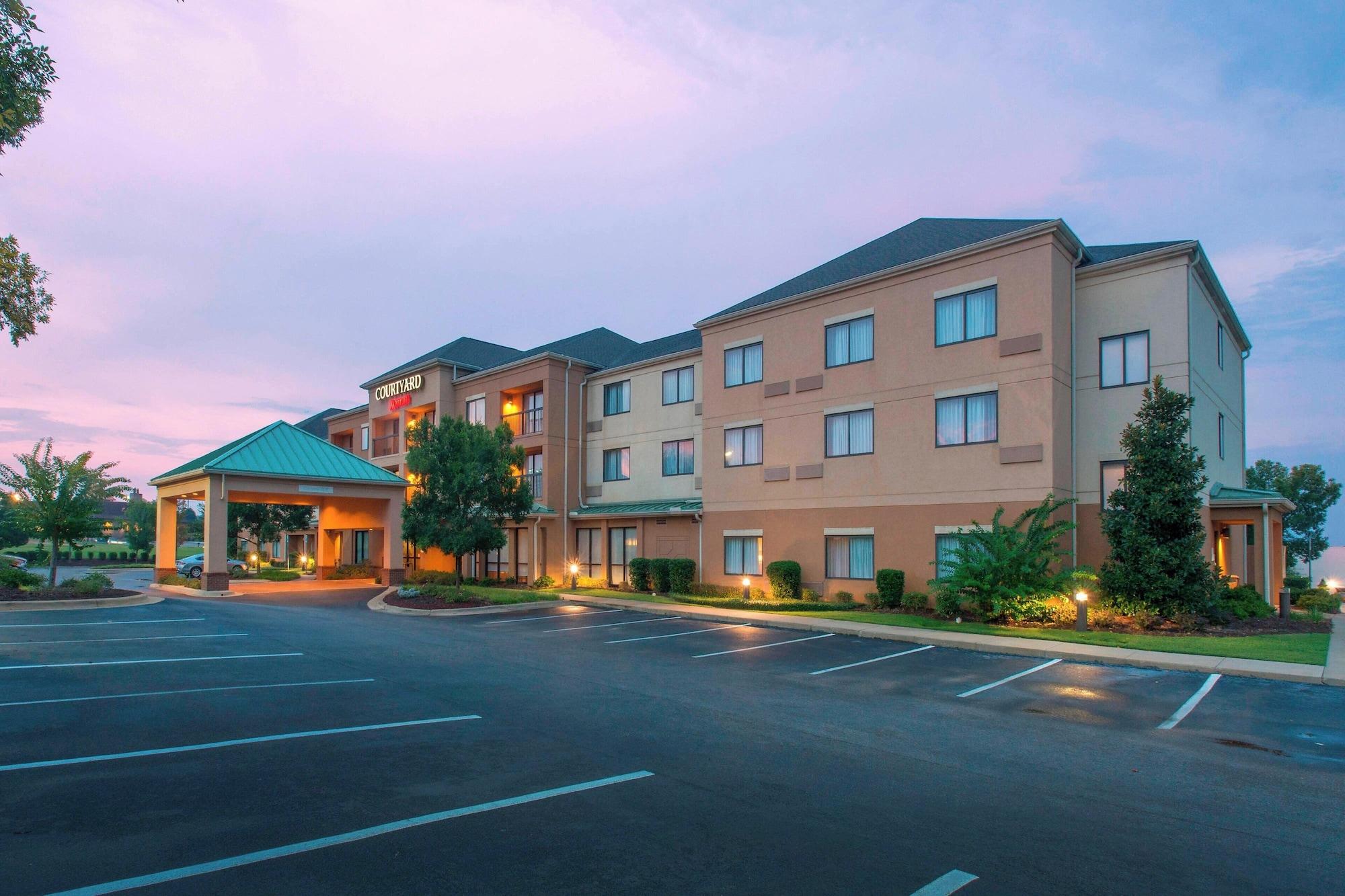 Vista Exterior Courtyard by Marriott Montgomery Prattville