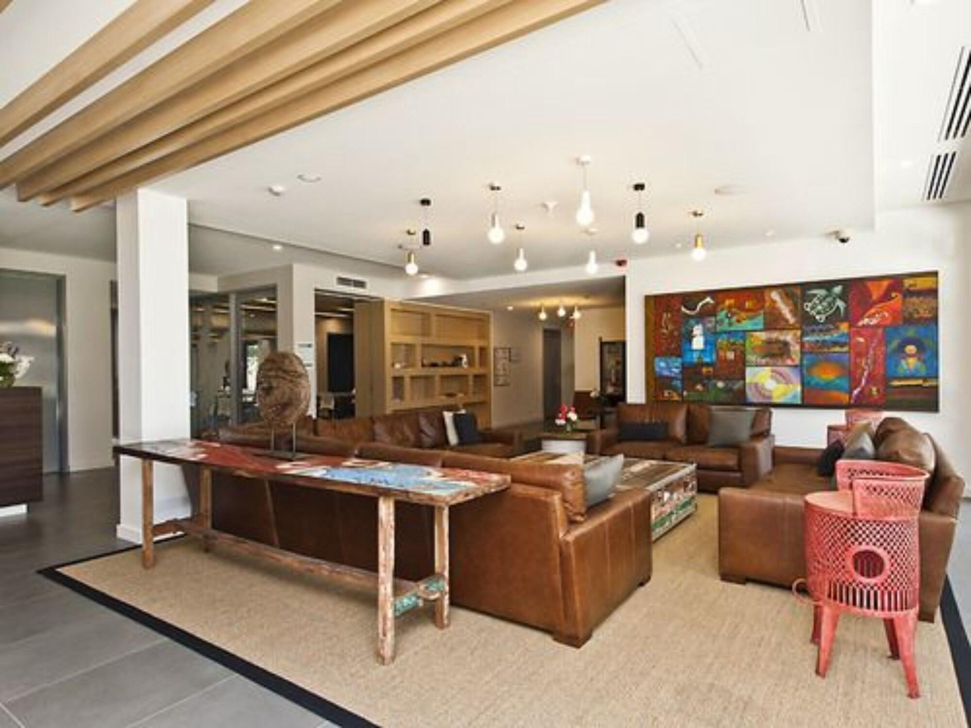 Vista Lobby St Catherine's on Park