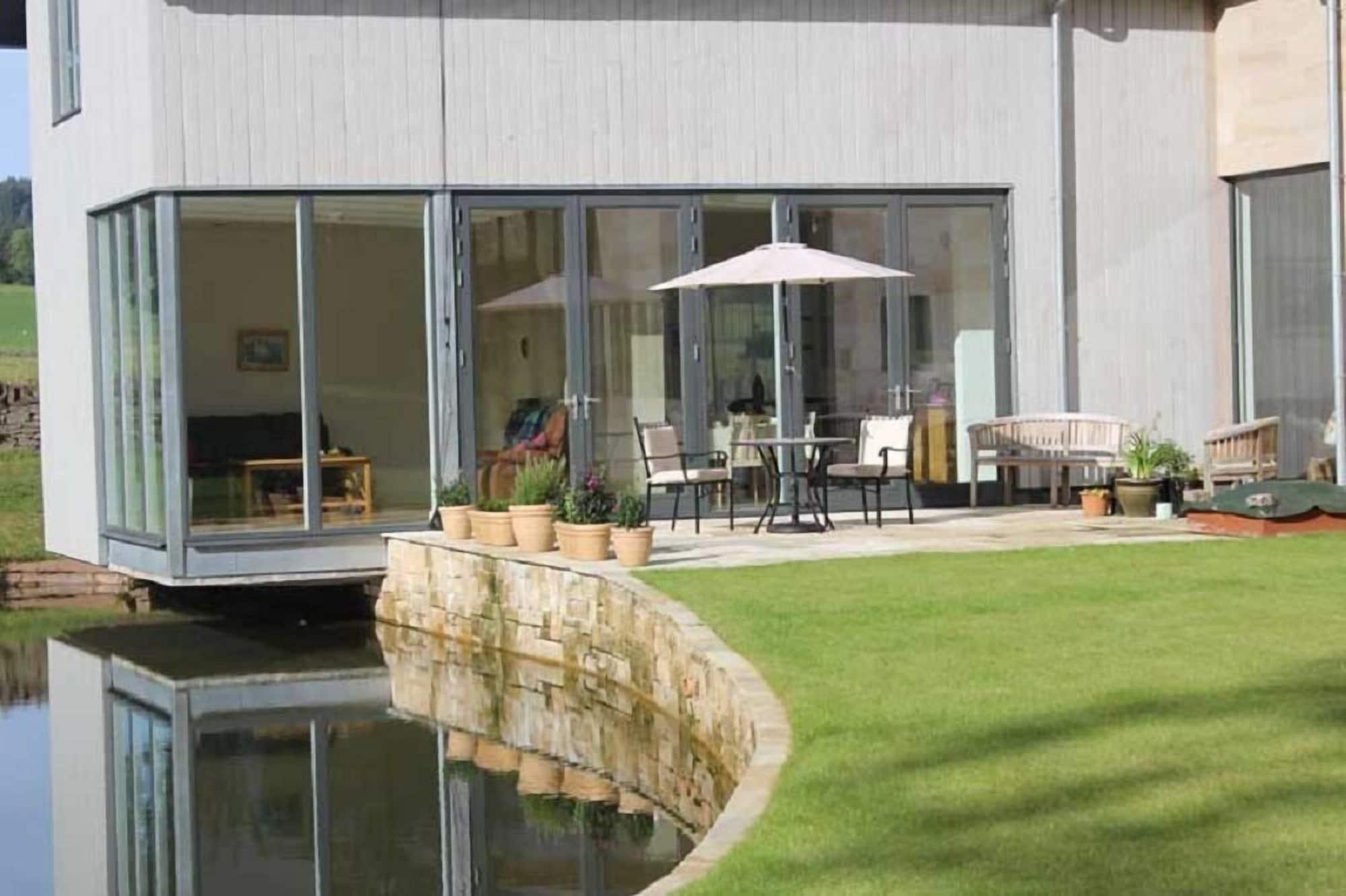 Vista Exterior Glenlaird