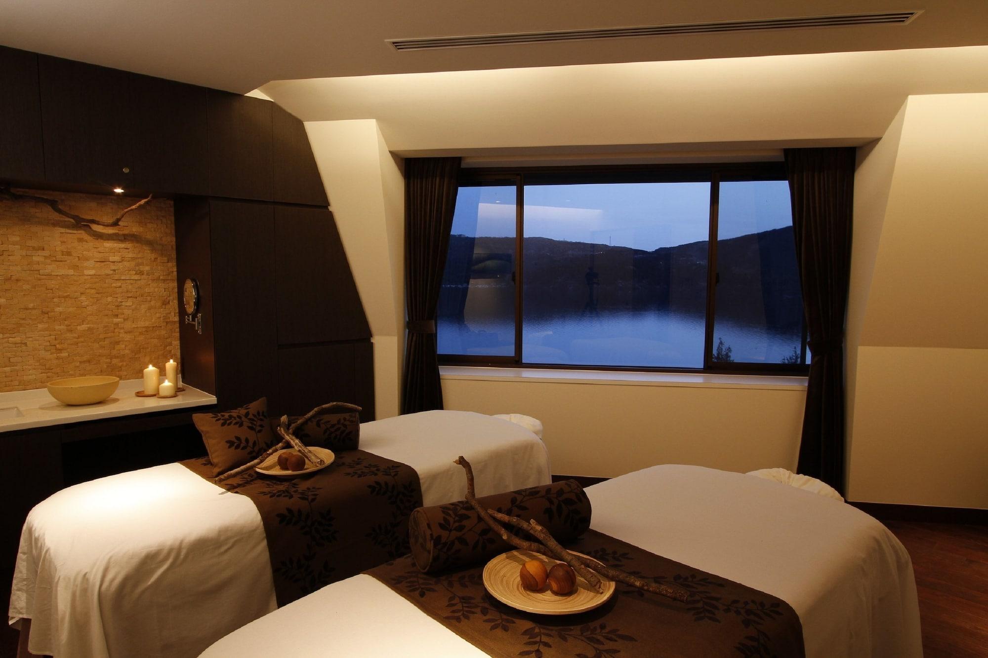 Spa Hotel de Yama, Hakone Lake Side