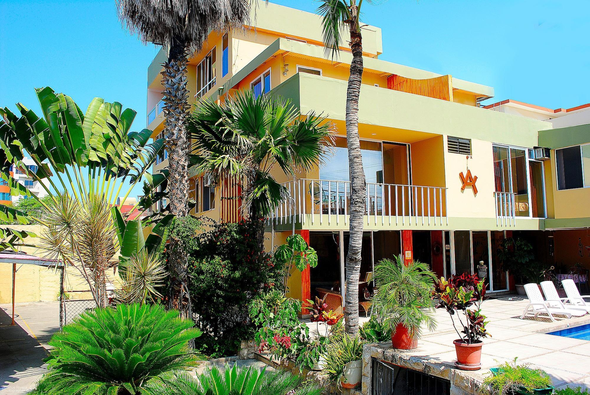 Vista Exterior Hostal Antares