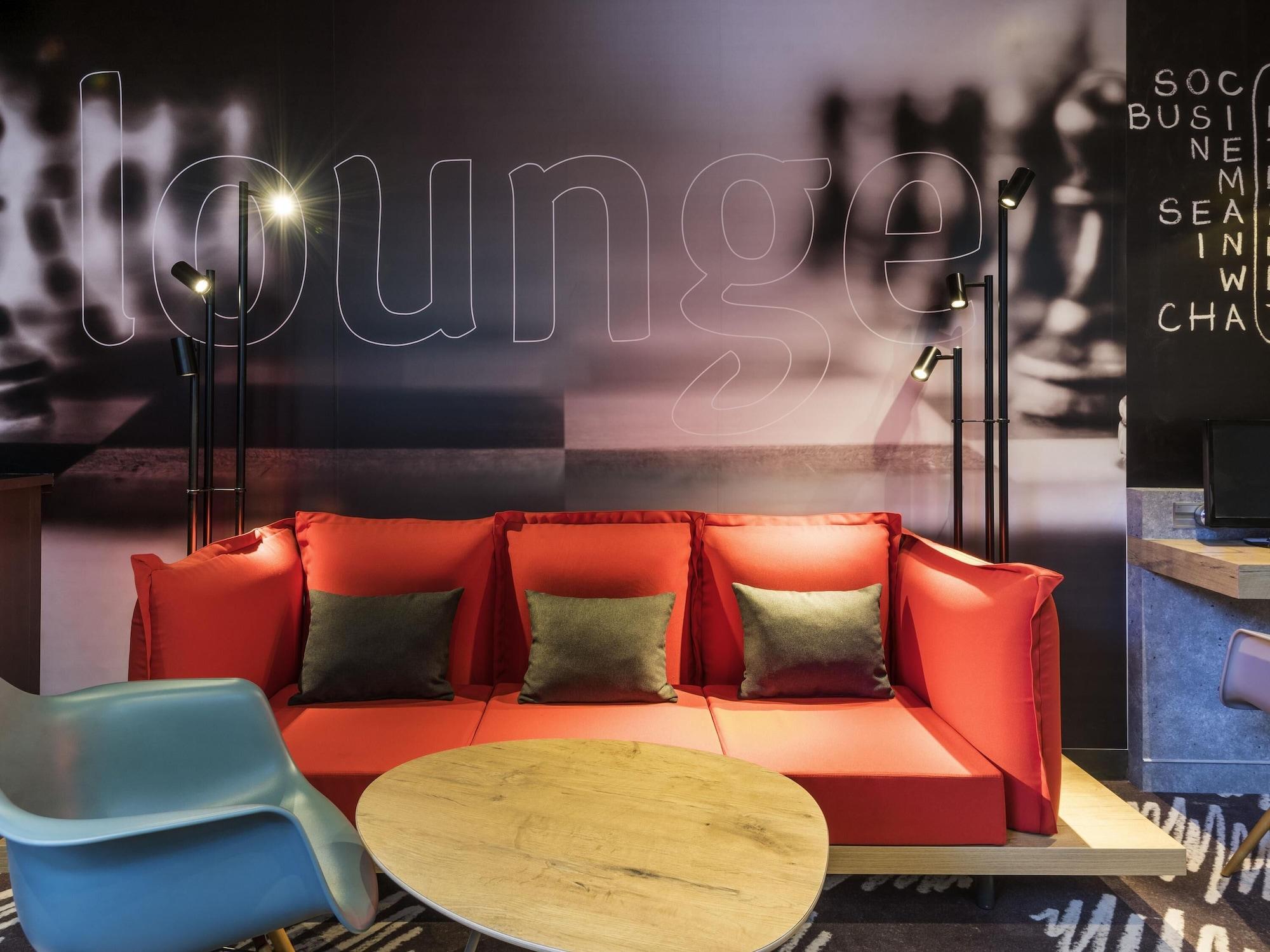 Varios ibis Clichy Centre Mairie