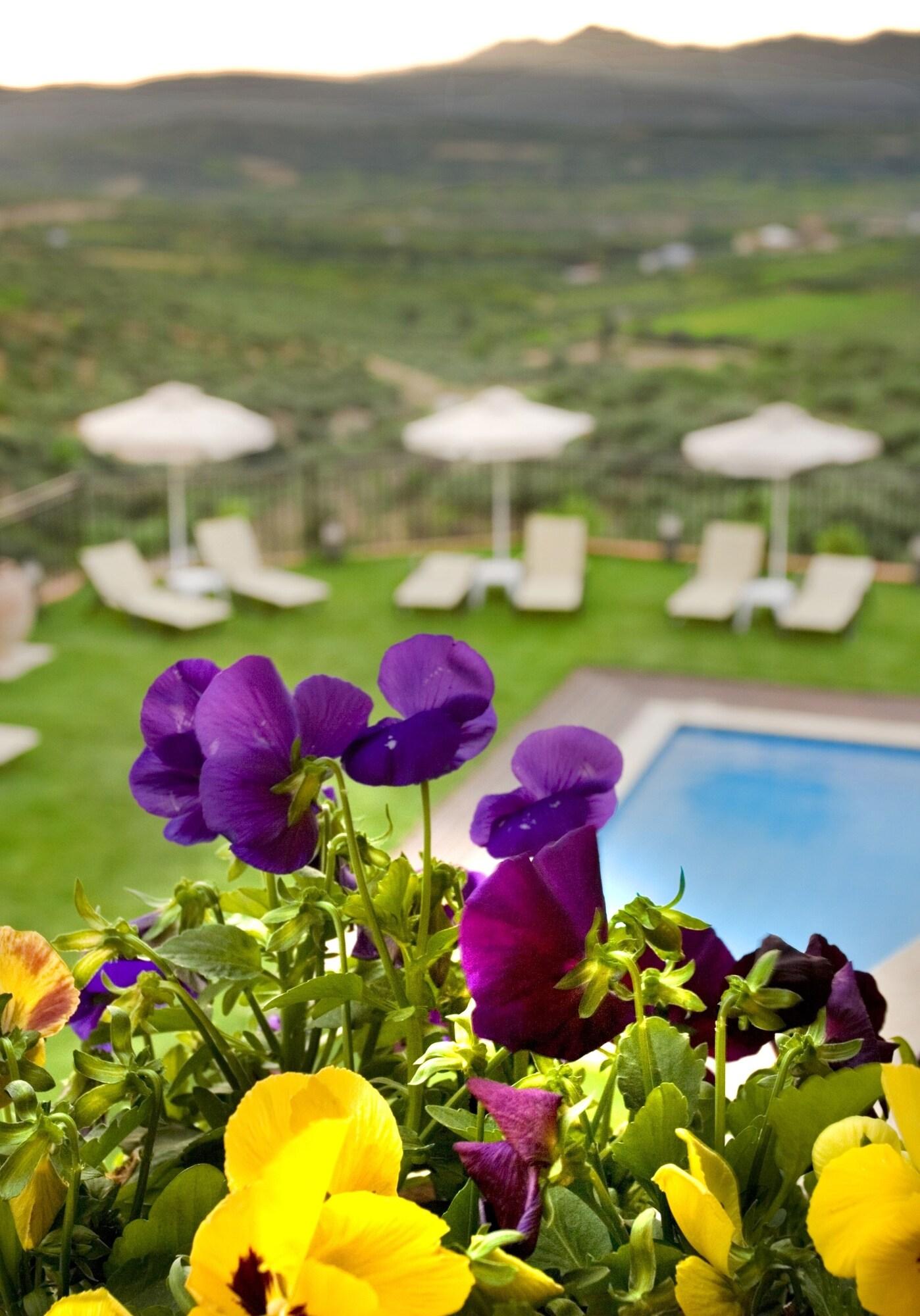 Vista Exterior Katalagari Country Suites