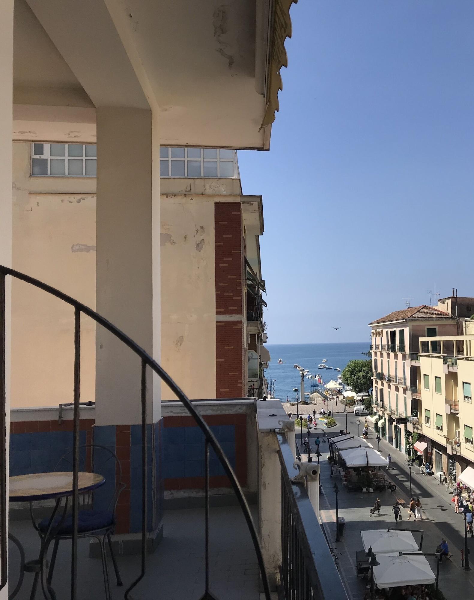 Vista Exterior Meublè Casa Mannini