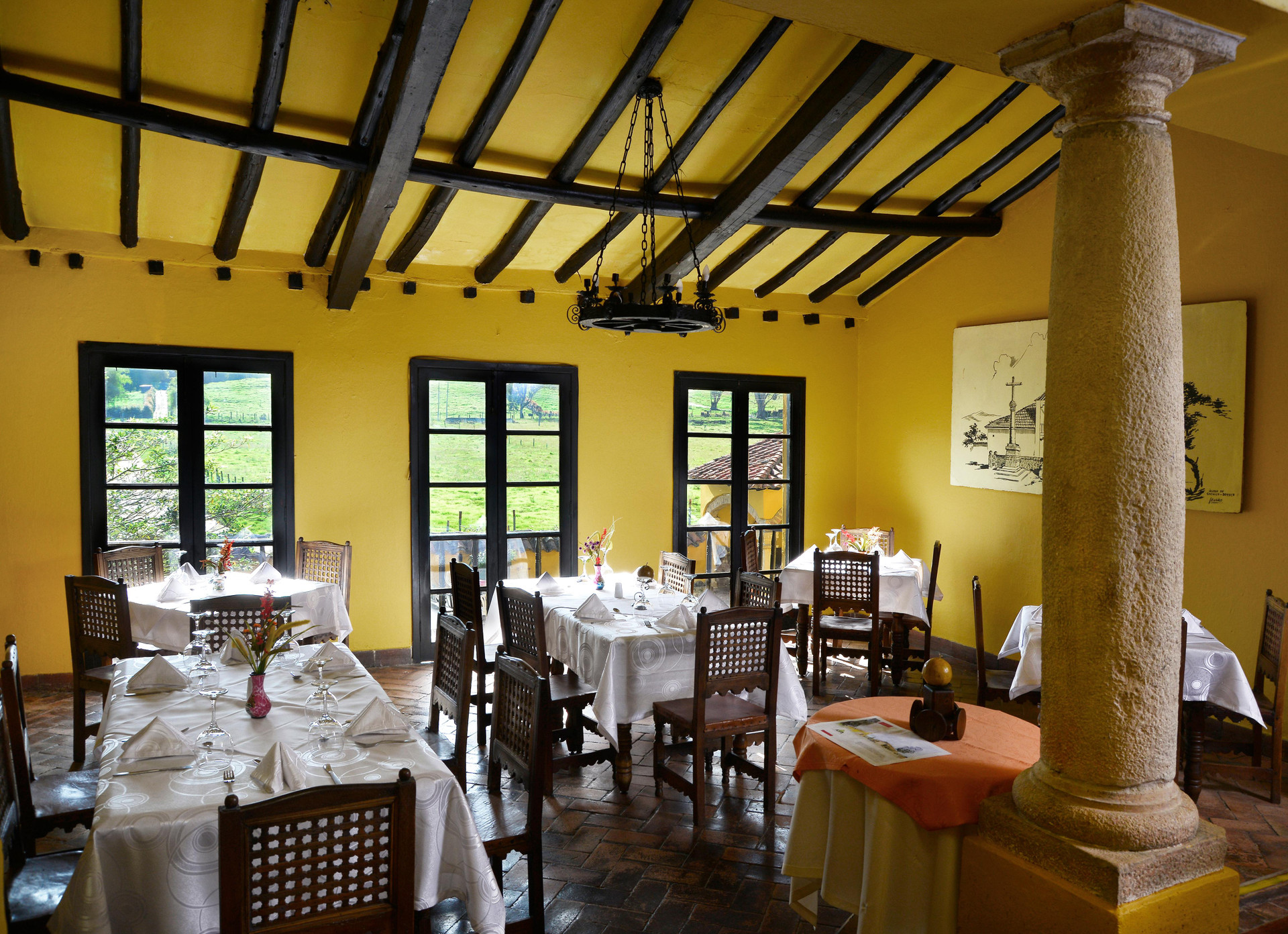 Restaurant Hotel Hacienda el Salitre