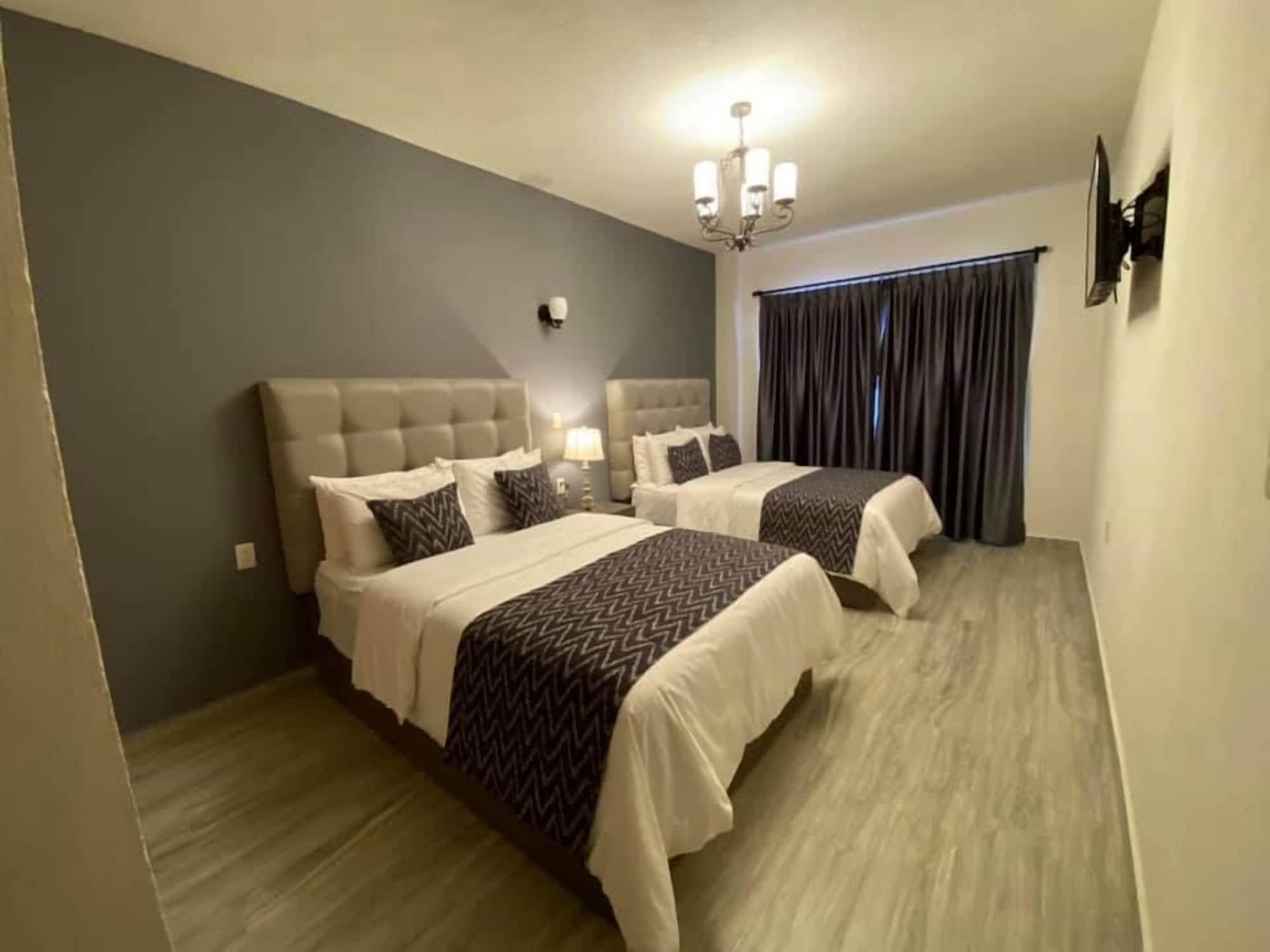 Varios Hotel Montebello