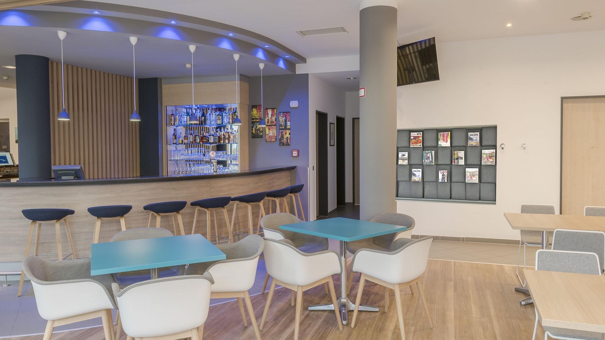 Bar/Salón Holiday Inn Express München-Messe by IHG