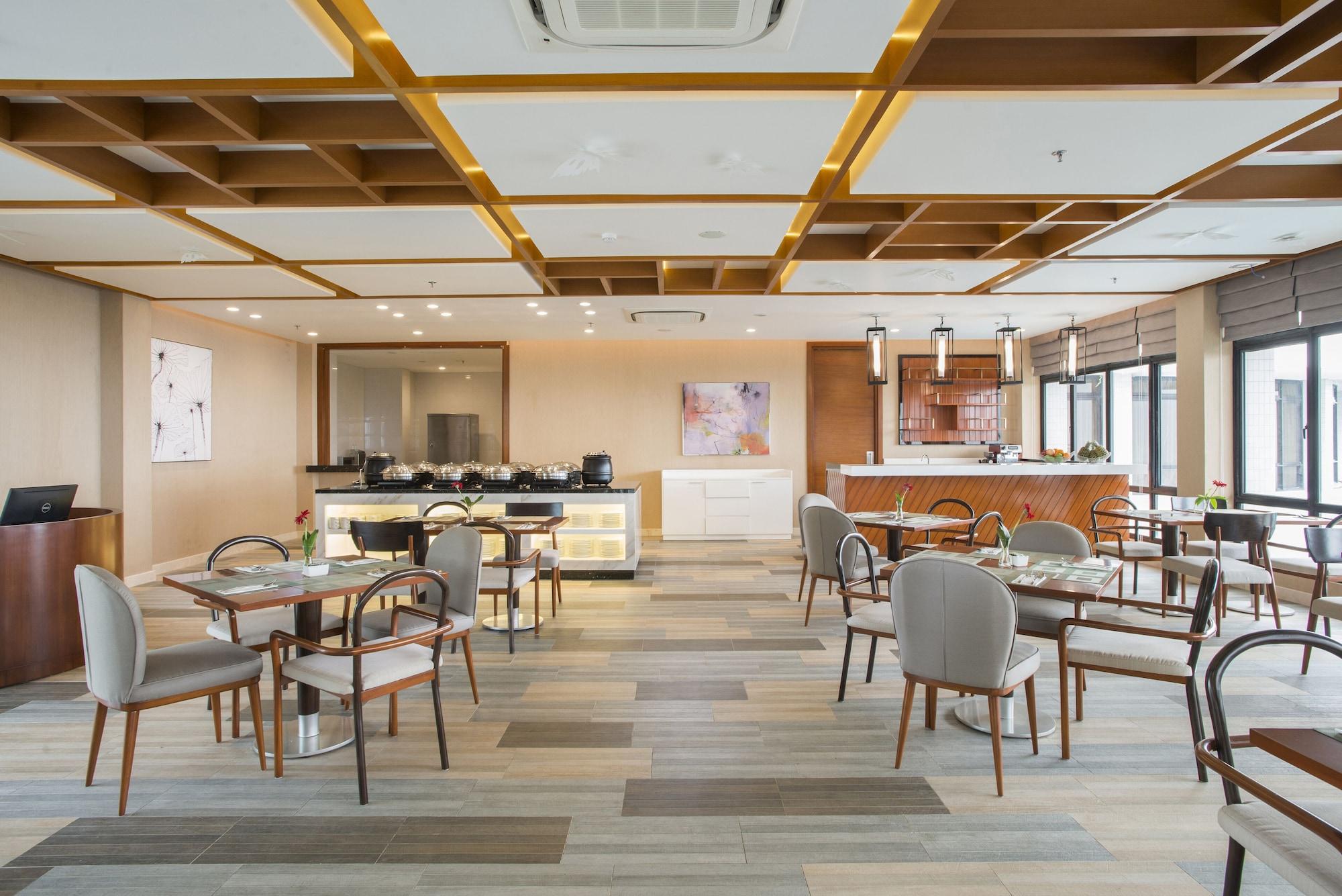 Restaurant Surya Hotel & Cottages Prigen