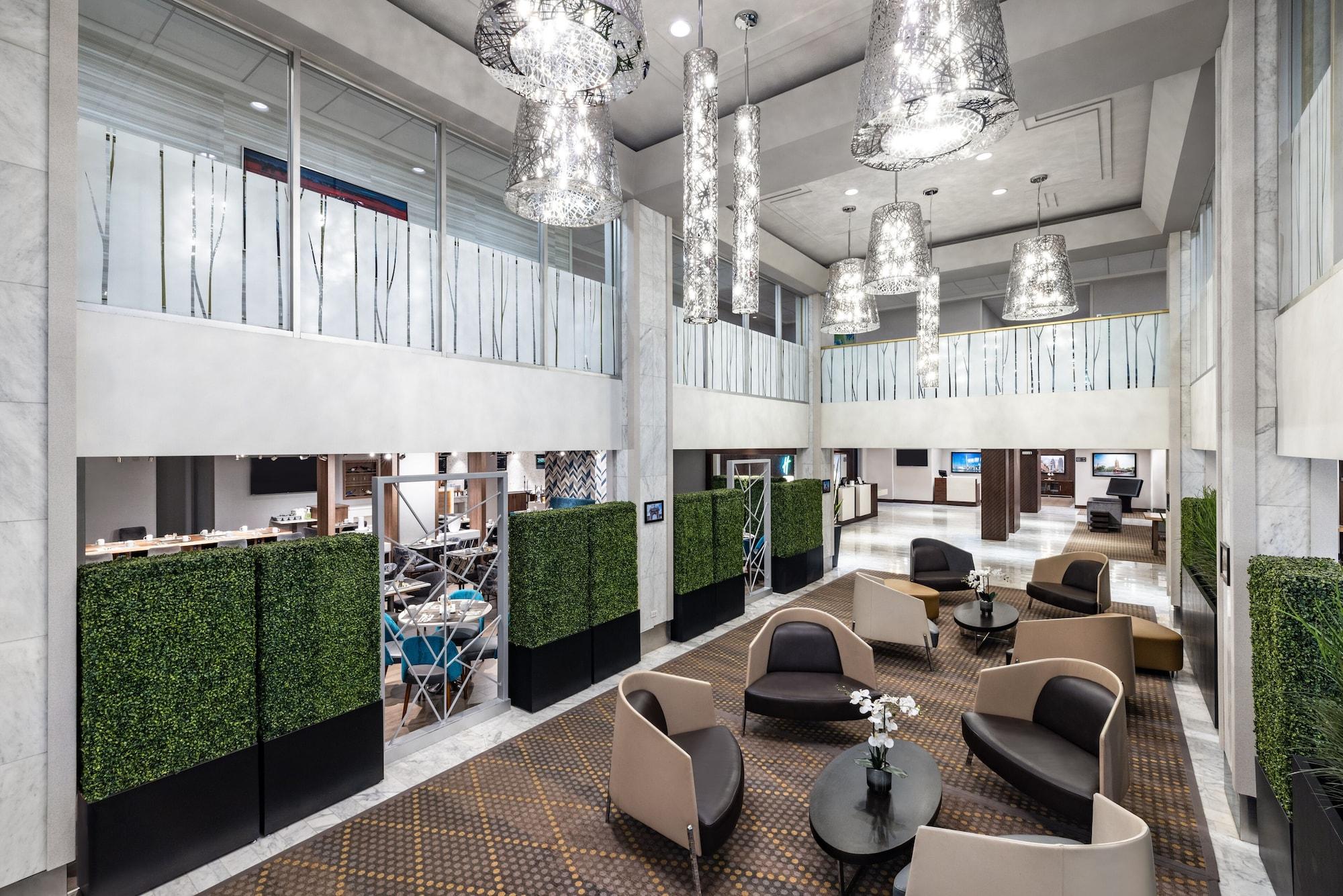 Vista Lobby Holiday Inn Toronto Downtown Centre by IHG