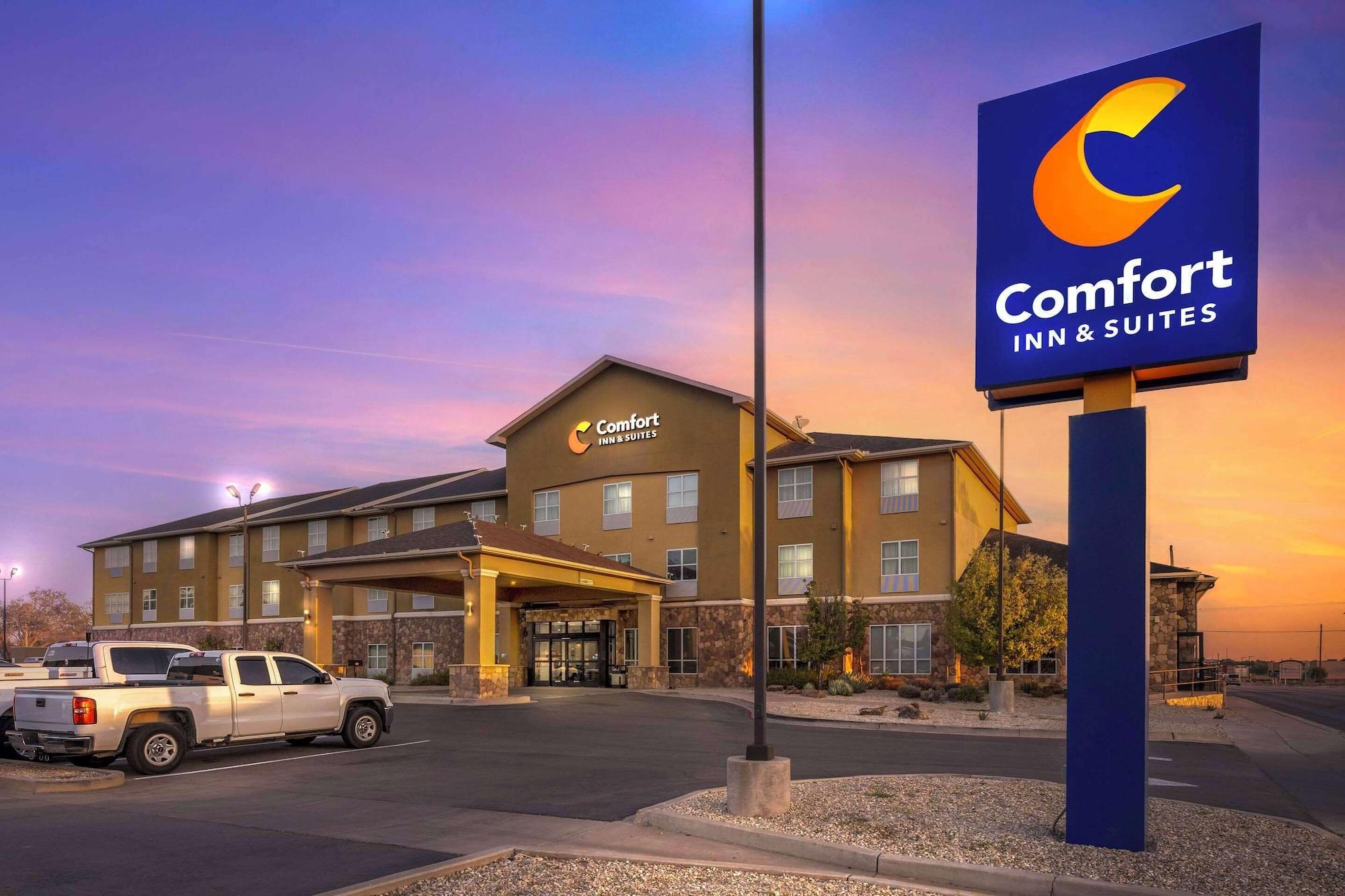 Vista Exterior Comfort Inn & Suites Artesia