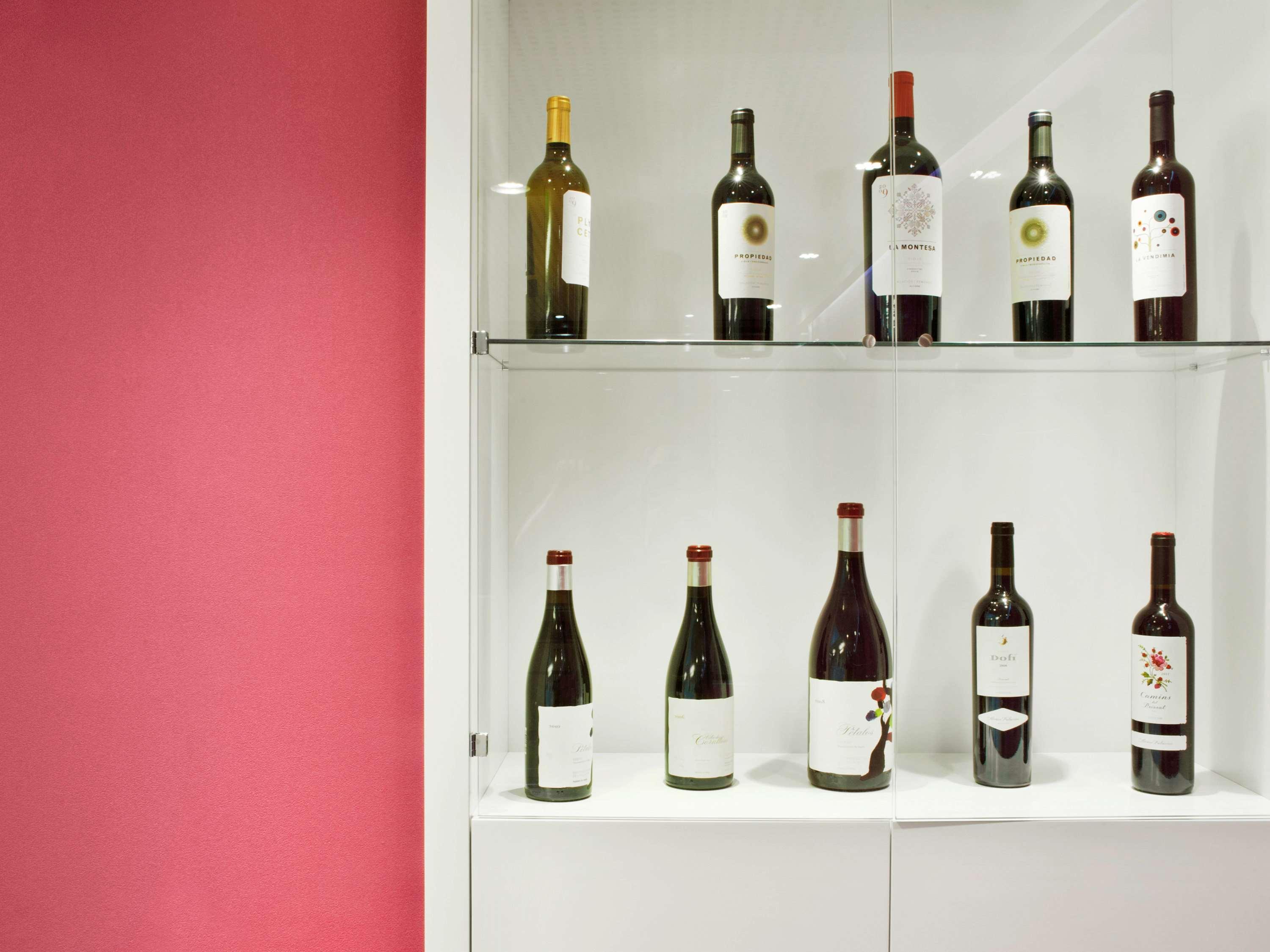 Bar/Salón Hotel ibis Styles Madrid Prado