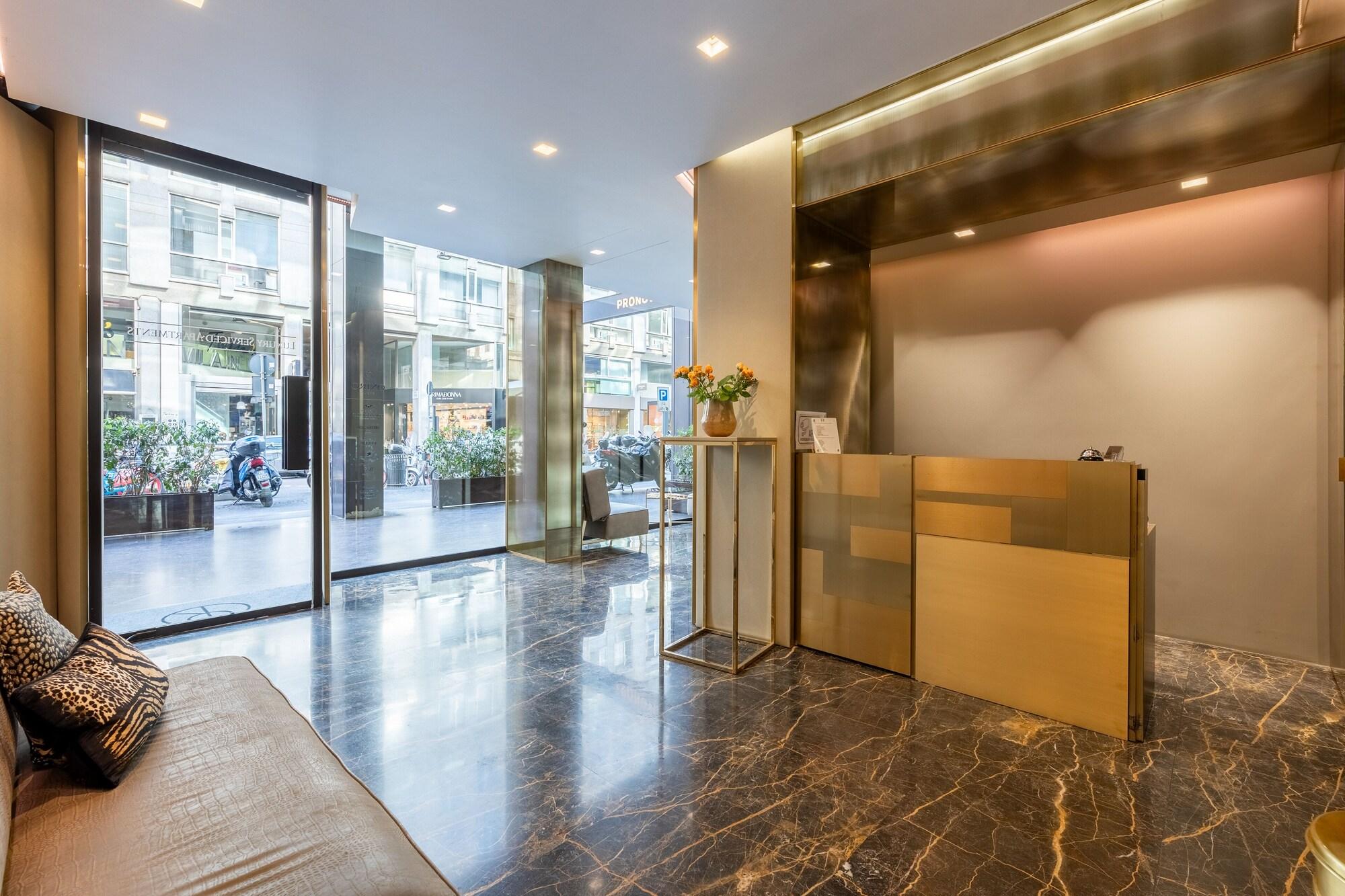 Vista Lobby NJ Hotels San Pietro All'Orto 6 Milano