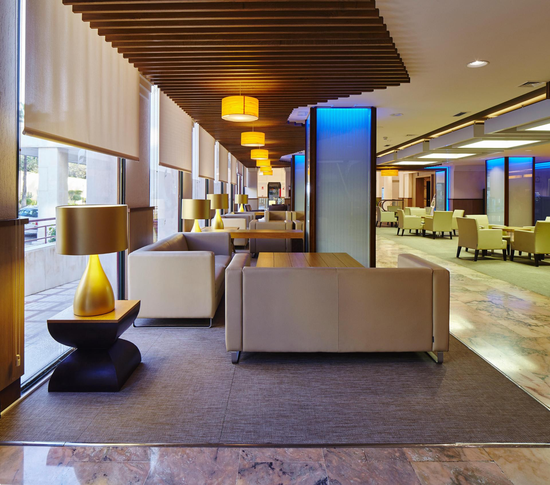Vista Lobby Estival Torrequebrada