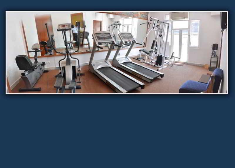 Instalaciones Recreativas Grand Hotel, Ballard Estate