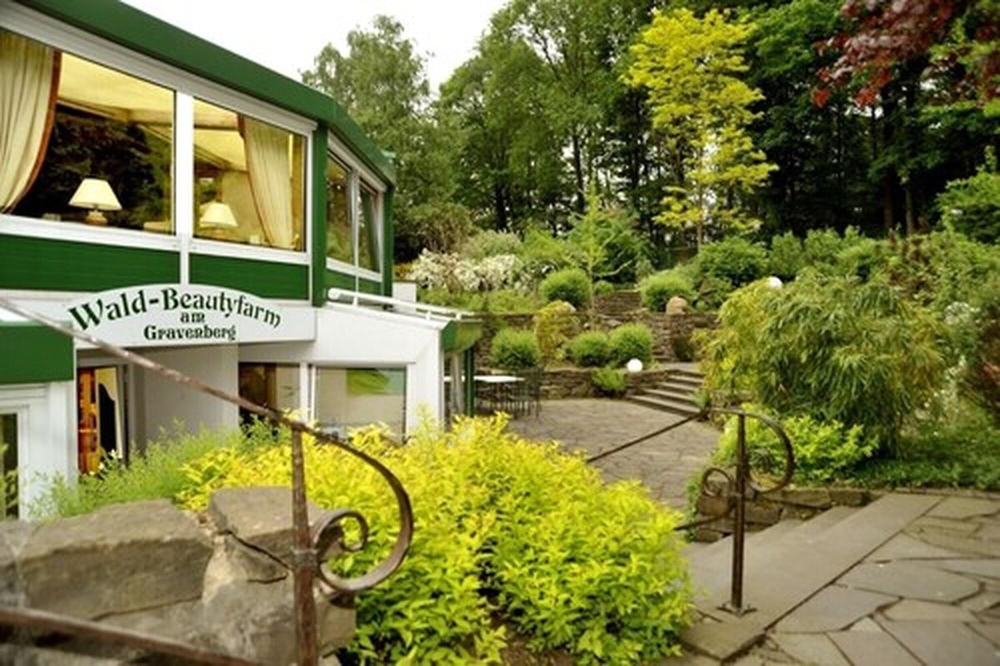 Spa Lohmann's Romantik Hotel Gravenberg