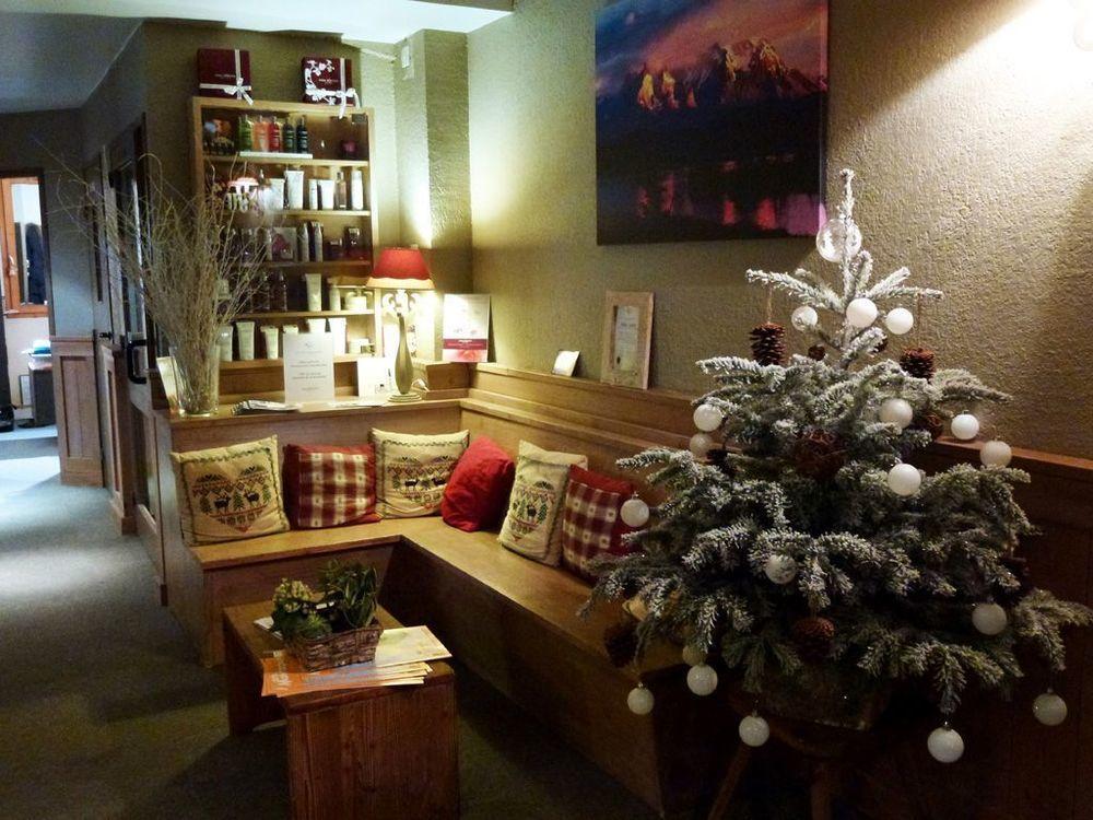 Vista Lobby La Tourmaline