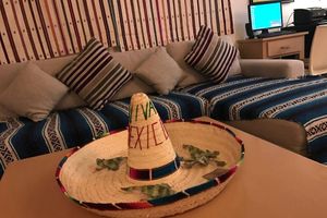 Alquiler Vacacional - Beachfront/OceanView/PoolView/3 Bedroom/GREAT WIFI  Xaman Ha Condo #7121