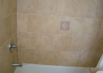 Baño Days Inn by Wyndham WestYarmouth/Hyannis Cape Area