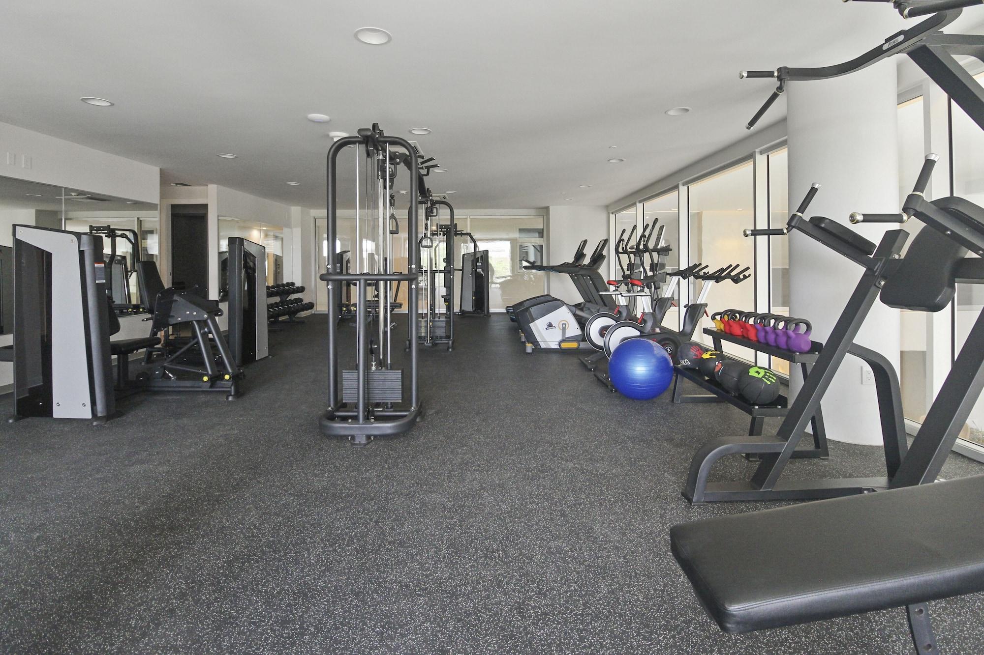 Gimnasio O Condominium Beachfront Residences