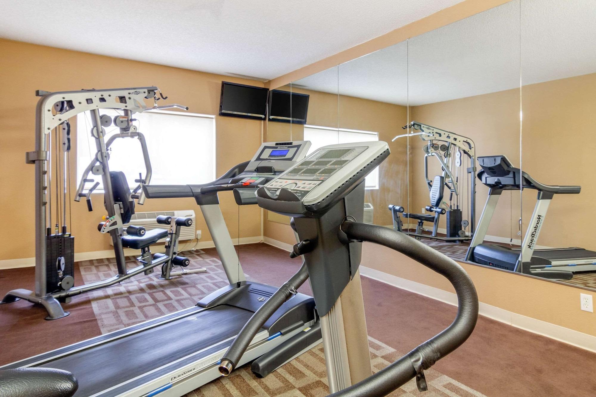 Gimnasio Quality Inn & Suites Lakewood - Denver Southwest