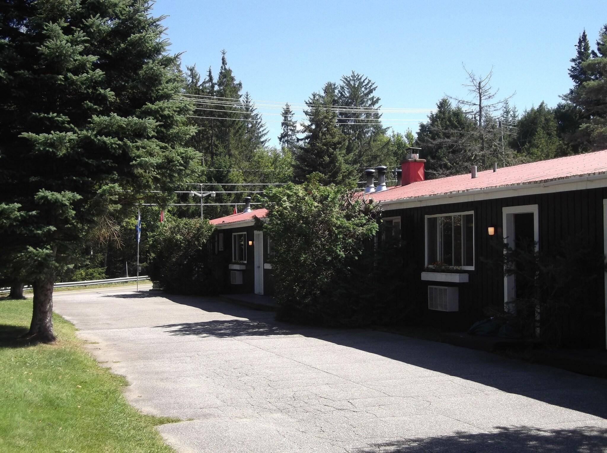 Vista Exterior Auberge Mountain View Inn