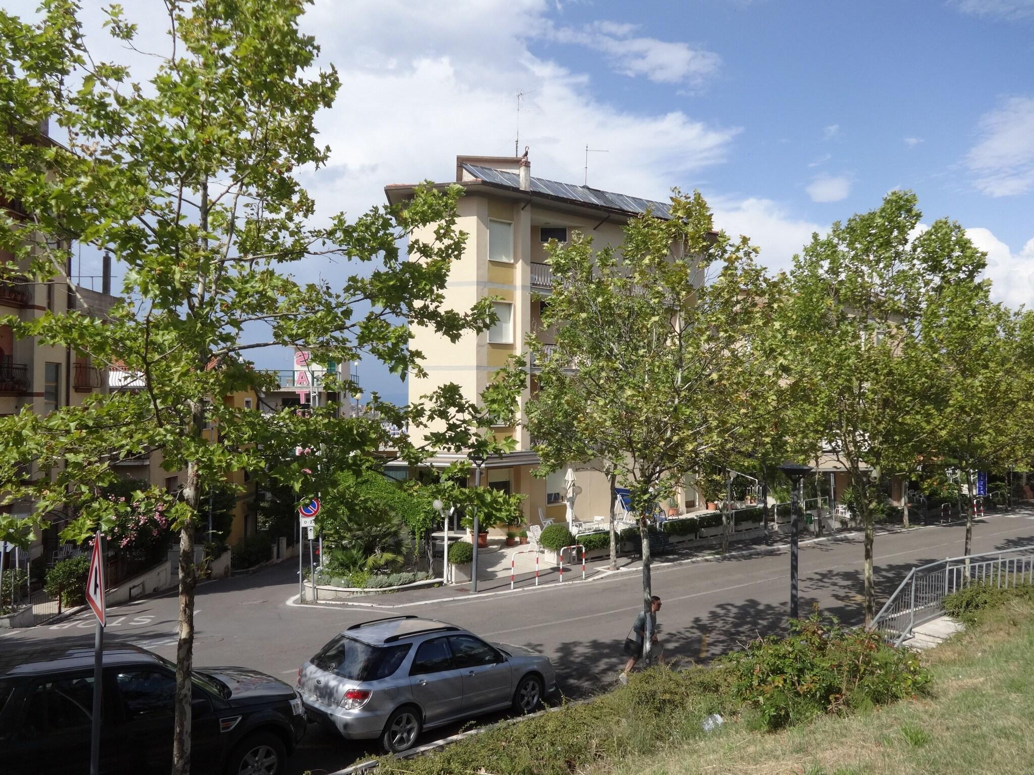 Vista Exterior Hotel Saturno