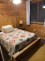 Alquiler Vacacional - Lakefront Cabin on Black Lake with Dock - Sleeps 13