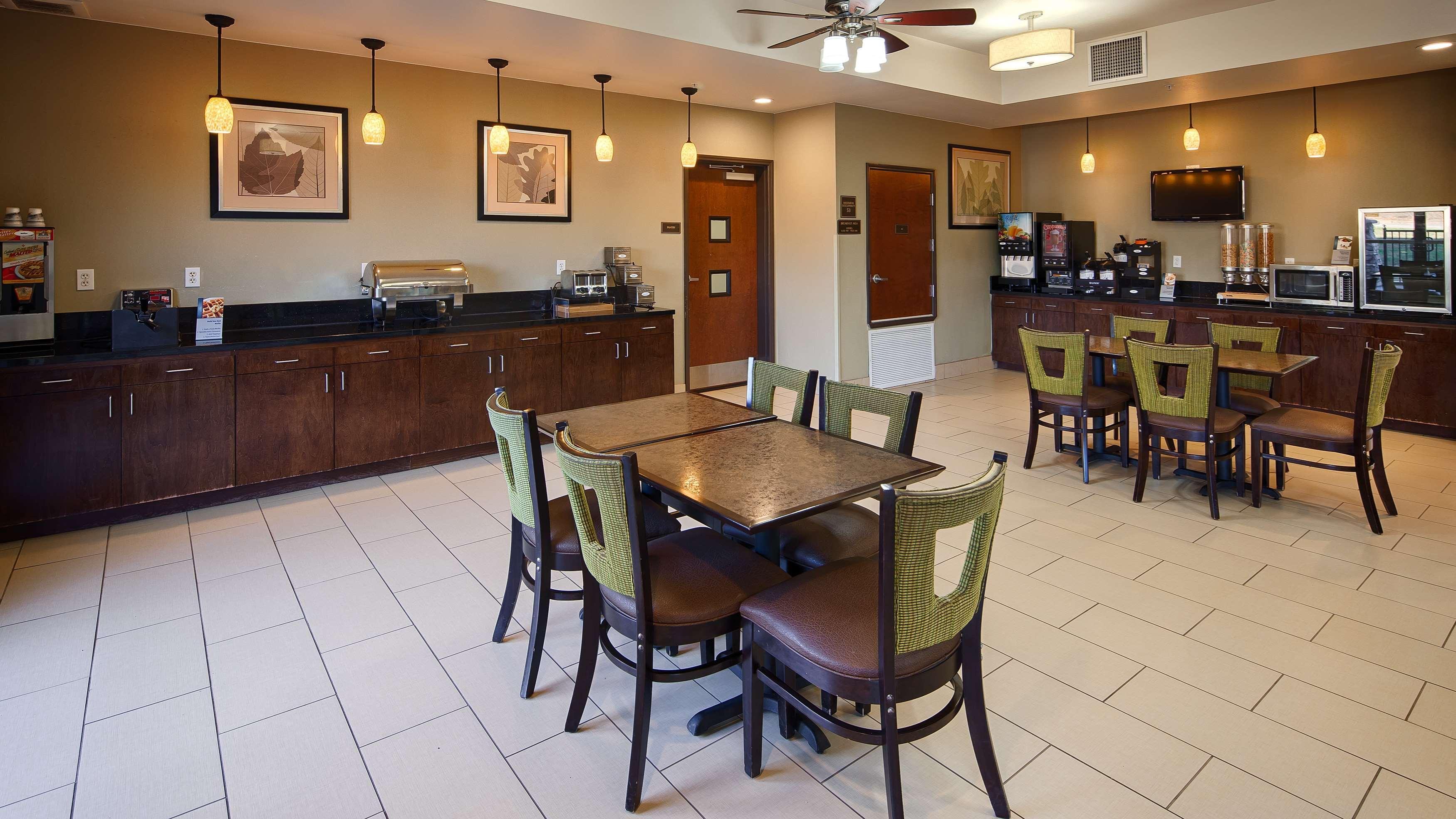 Restaurant Best Western Plus Desoto Inn & Suites