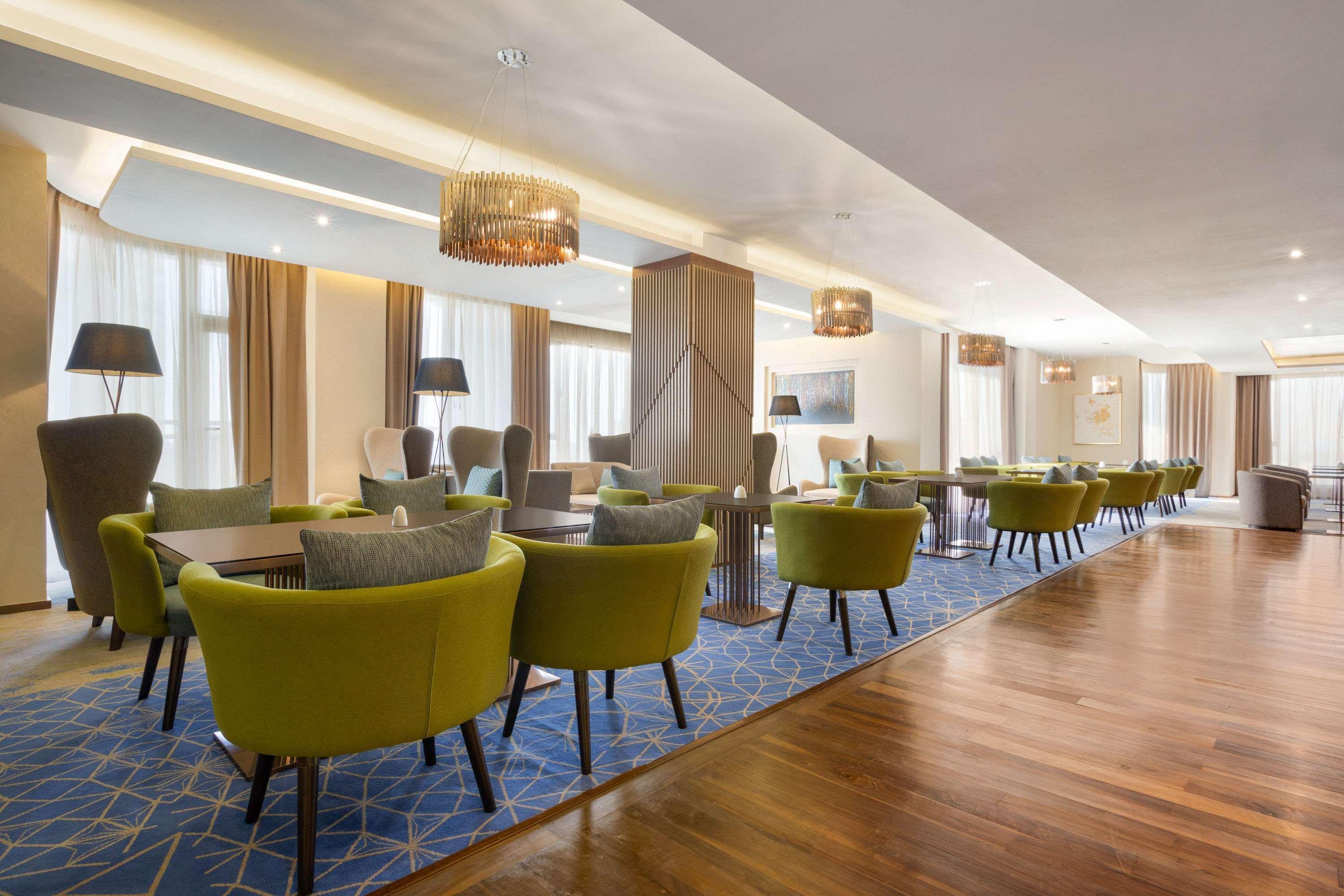 Bar/Salón Wyndham Garden Manama