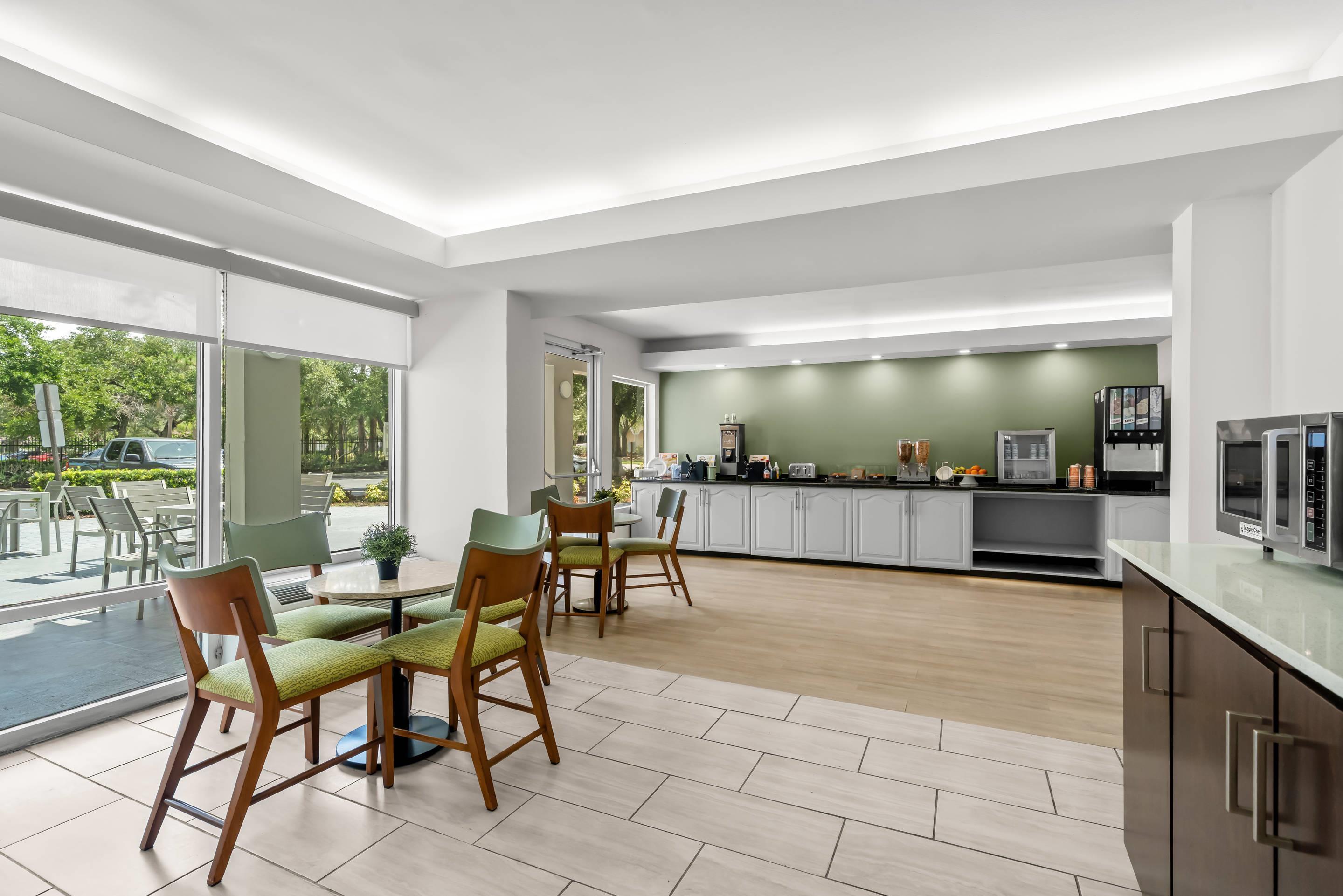 Restaurant Quality Inn Orlando Near International Drive