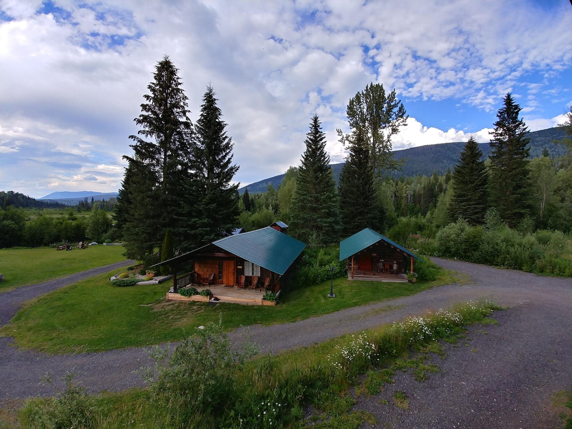 Varios Wolfwood Guest Ranch