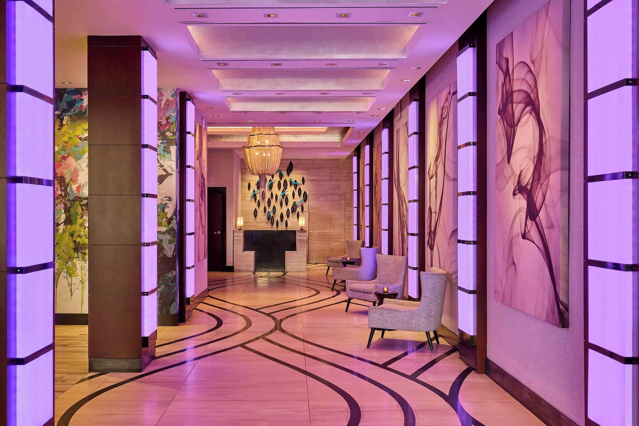 Vista Lobby Ivy Boutique Hotel