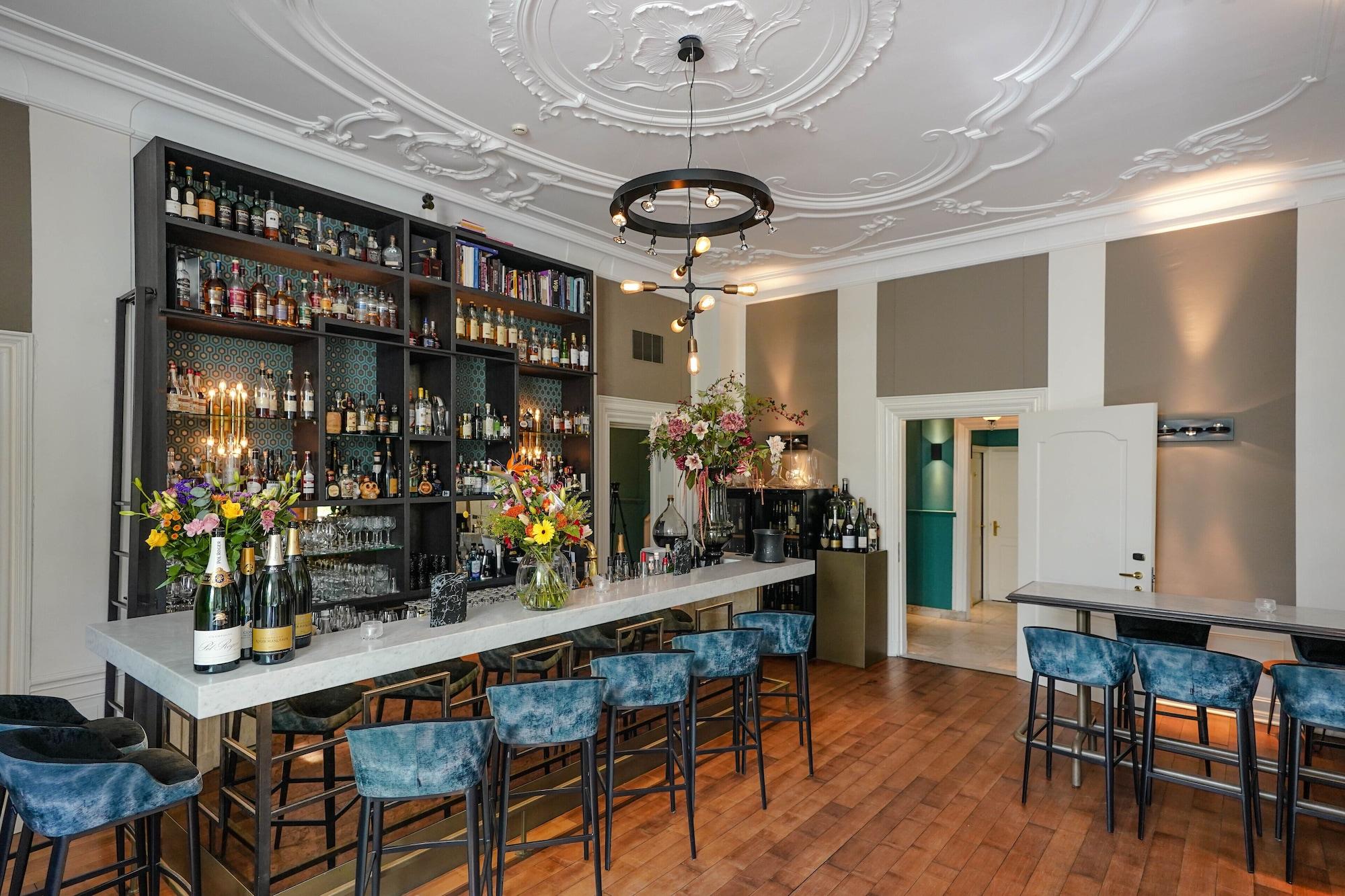 Bar/Salón Central Park Voorburg