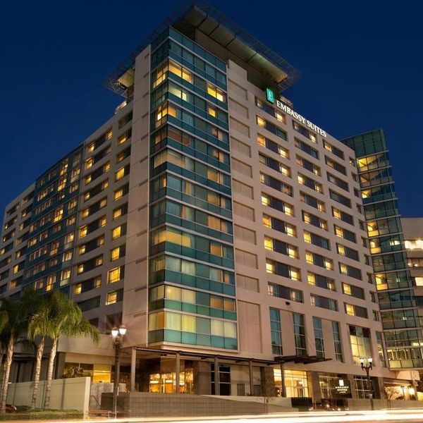 Embassy Suites Los Angeles – Glendale