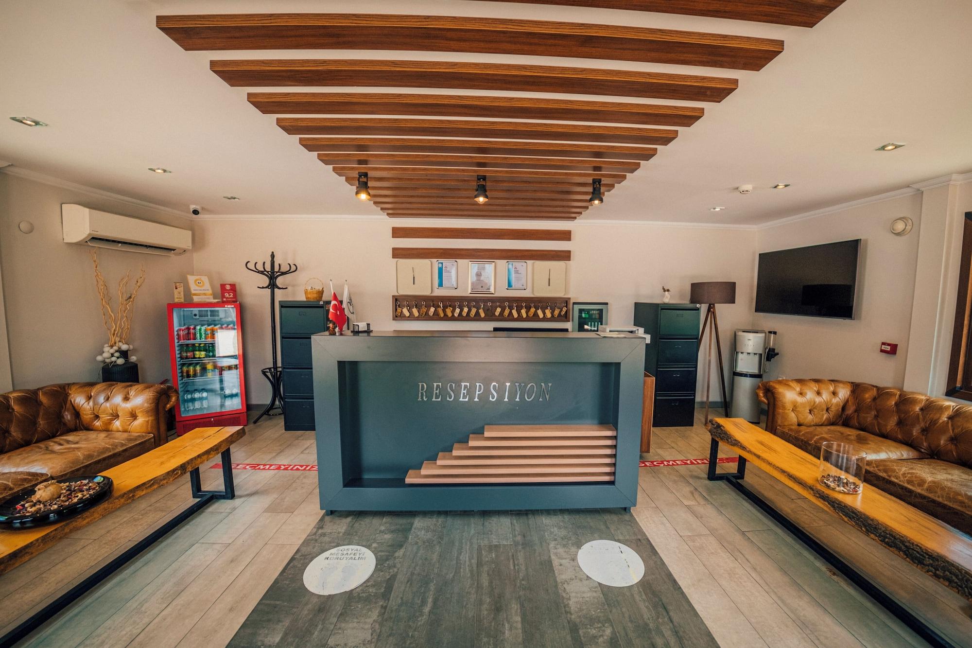 Vista Lobby Sapanca Cayir Cimen Otel