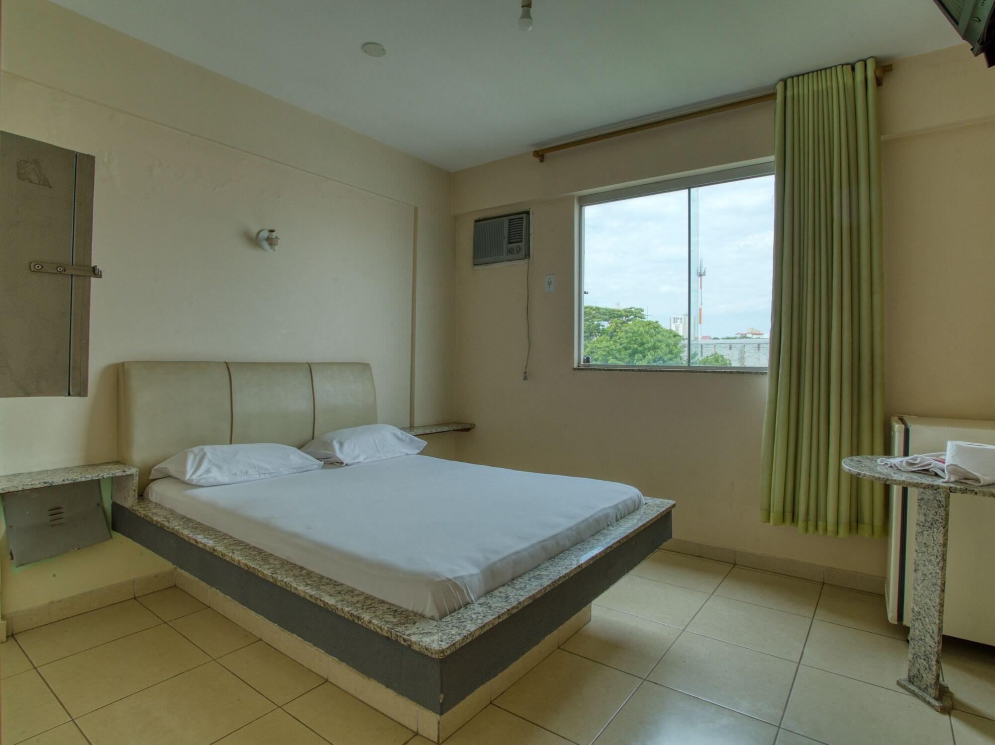 Varios Roge Hotel