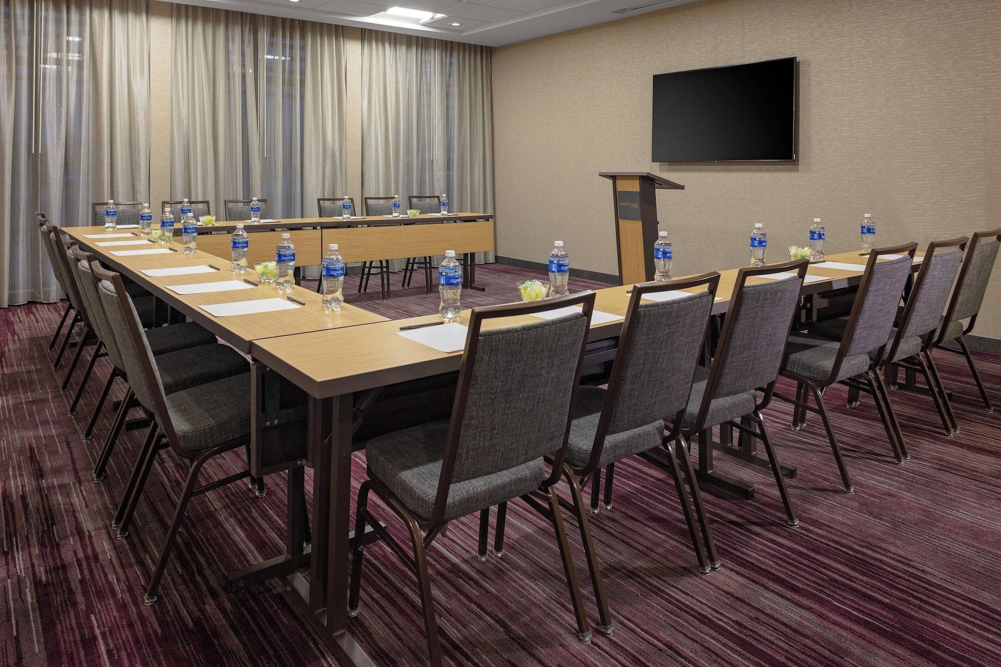 Sala de Reuniones Courtyard by Marriott Cincinnati Mason